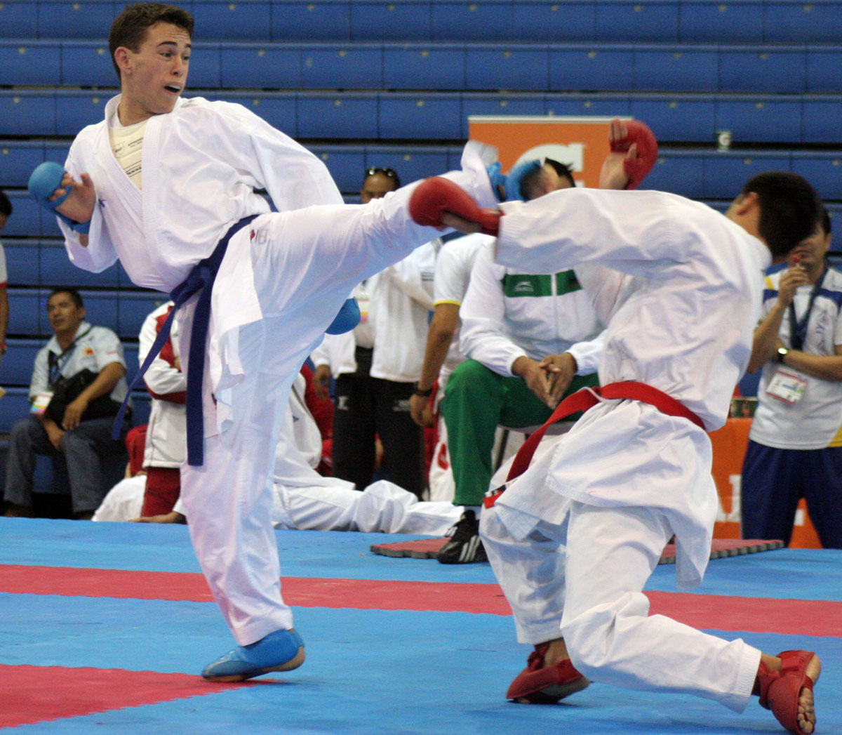 Varias Escuelas Del País Participan En Campeonato Apertura De Karate En