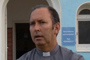 El padre Jorge Godoy, responsable de la parroquia La Candelaria, aclaró que el hecho que investiga la Policía no tiene nada que ver con él ni con esa iglesia de Punta del Este.
