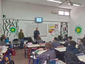 Liceo 3 de Maldonado recibieron charla de seguridad ciudadana