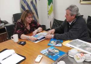 Enrique Antía reunido con la ministra de Vivienda, trazó líneas de acción conjunta para desarrollar, si resulta nuevamente electa.