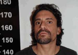 Arnold Didier Laenen Coria, está acusado por robar dinero y otro efectos de una finca de Manantiales.