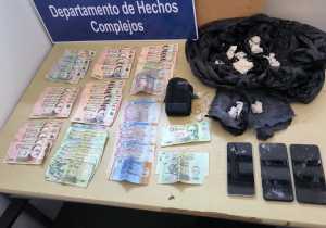Todo lo incautado durante el allanamiento de la casa de barrio Rivera.