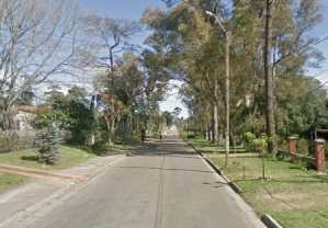 En esta calle fue encontrado caminando el joven, desde Pueblo Obrero hacia su casa en Piriápolis.