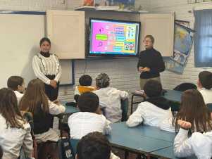 Alumnos de la escuela 8 de San Carlos