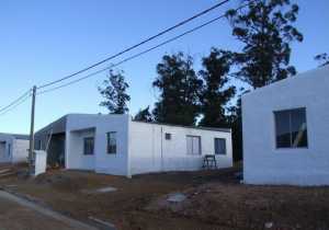Estas viviendas fueron construidas por 6 familias que integraban el asentamiento Nueva Esperanza.