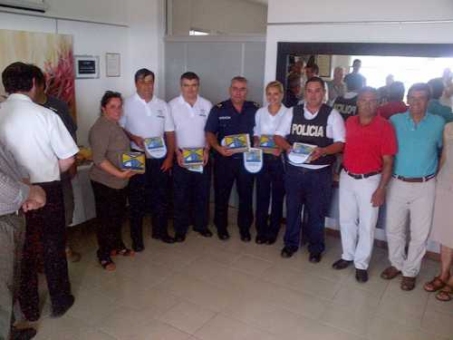 Policías comunitarios reconocidos por el Municipio de Punta del Este.