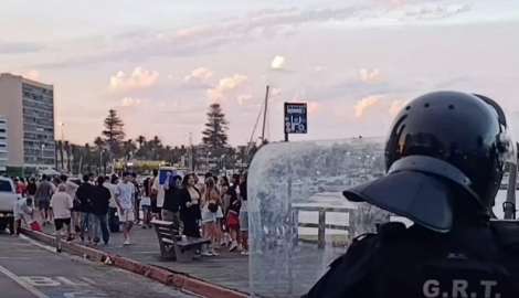 La Policía tuvo que disolver un incidente protagonizado por unas 50 personas en Punta del Este