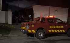 Una mujer murió carbonizada durante incendio en una finca del barrio Los Aromos