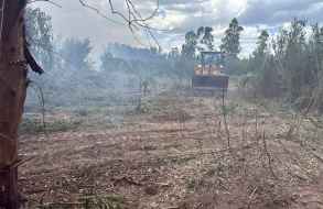 Fue controlado incendio de monte en Cerros Azules y ahora se trabaja en tareas de enfriamiento