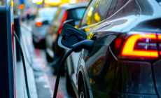 Gobierno modificó las tasas de IMESI para vehículos eléctricos e híbridos; senador Blas alertó “menos Política de Estado”