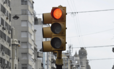 Nuevas infracciones en Maldonado por no respetar el semáforo