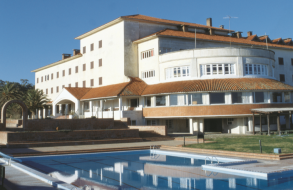 Erosión costera dejó fuera de servicio la piscina de la colonia del SMU en Balneario Solís