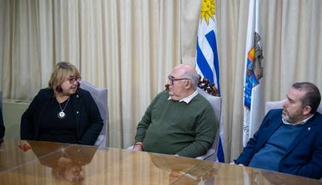 Ministra de Defensa recorrió unidades militares en Maldonado