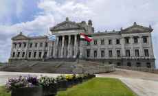 Uruguay es sede de la 4ª Cumbre Parlamentaria Regional sobre Regulación Digital y el desarrollo de IA