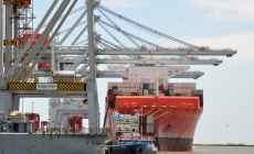 Exportaciones en abril: caída con respecto a marzo pero aumento interanual