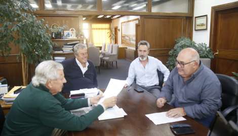 El intendente electo Miguel Abella sostuvo la primera reunión de “transición” en el edificio comunal