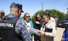 Por disposición judicial desmontan construcción con contenedores en costa de Piedras del Chileno