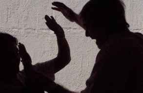 Formalizaron a individuo que ejercía violencia física contra un niño de su propia familia