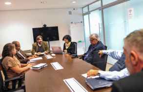 Congreso de Intendentes participa en Comisión de Seguimiento del permiso de conducir por puntos