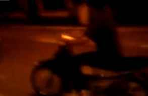 Tres lesionados durante un choque de motos que realizaban picadas ilegales en la Playa Mansa