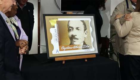 El Correo Uruguayo presentó un sello que homenajea la figura del músico carolino Cayetano Silva